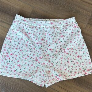 Floral Pink Women's Shorts